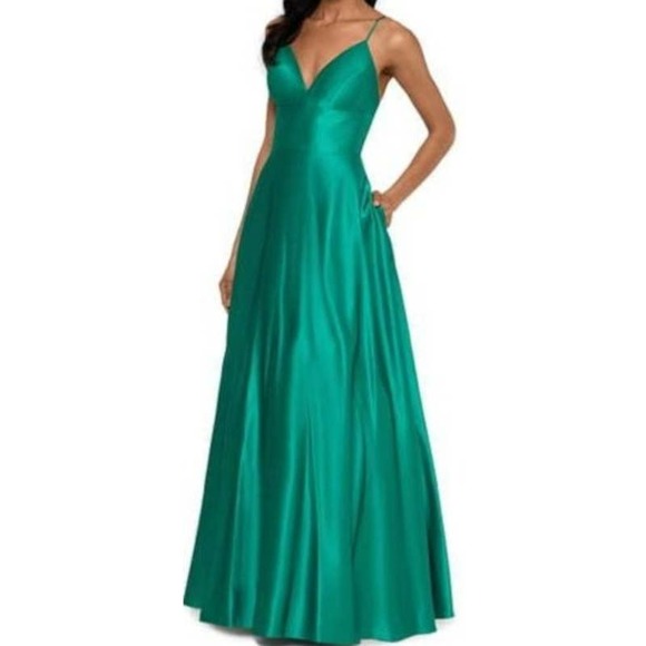 B & A by Betsy & Adam Dresses & Skirts - BETSY & ADAM SZ 14 green spaghetti straps prom party ball gown NWT B29